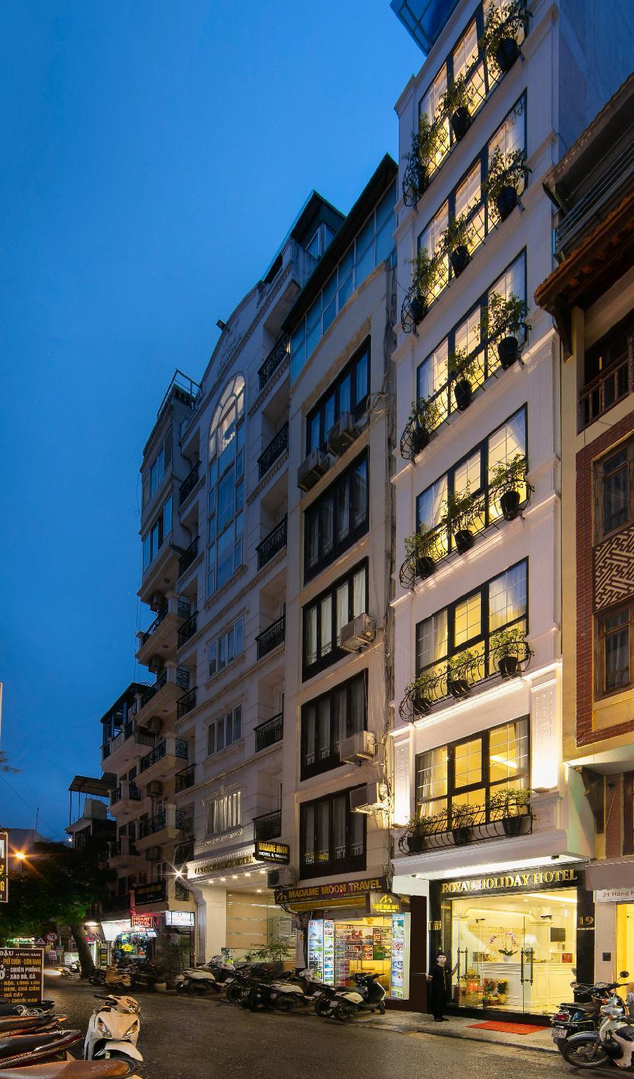 Royal 3* Hanoi