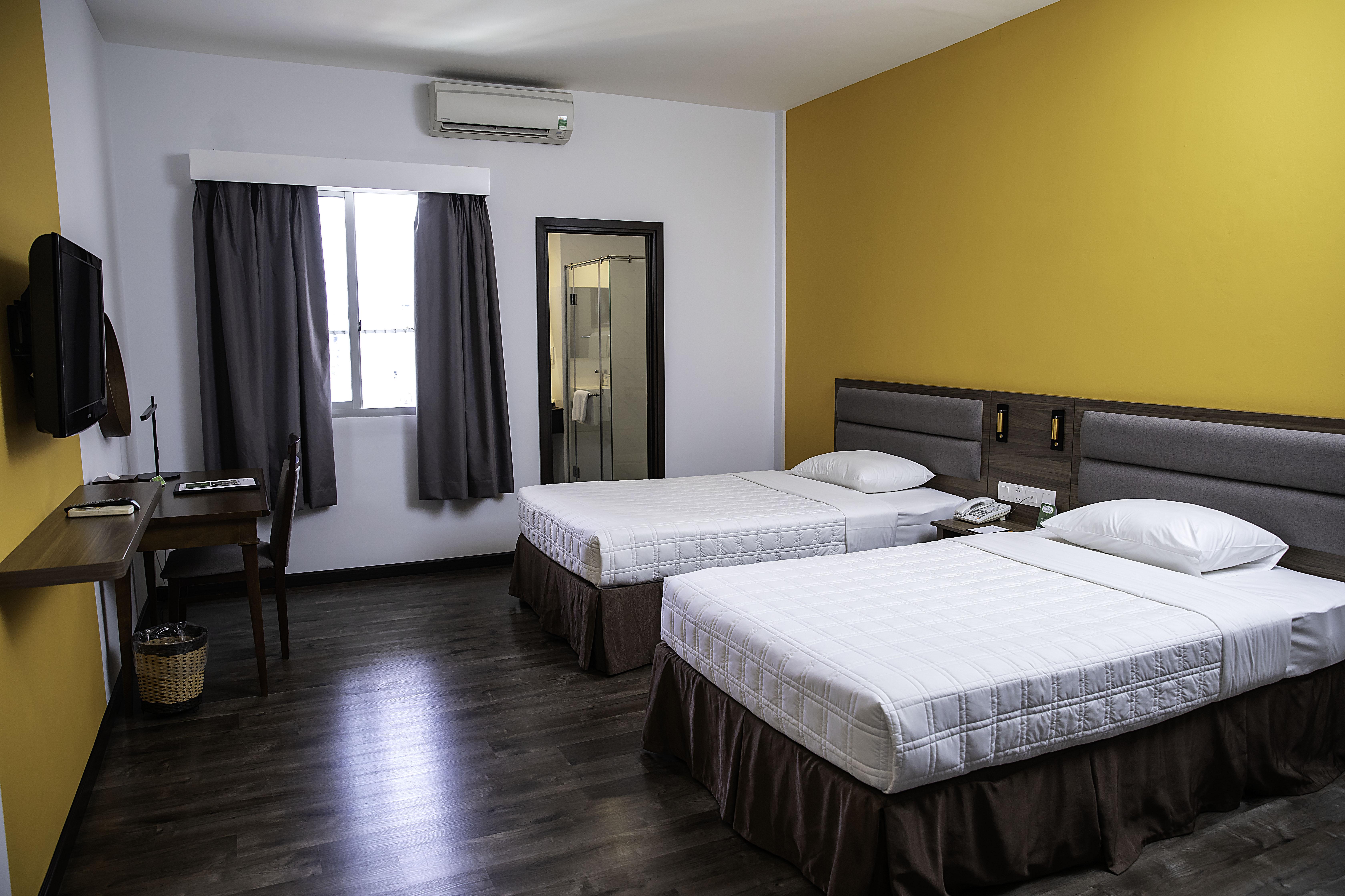 Liberty Saigon Parkview Hotel 3*