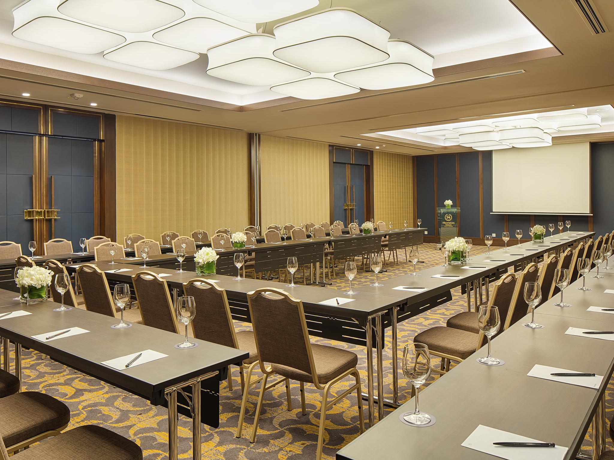 Sheraton Saigon Grand Opera 5* Ho Chi Minh City