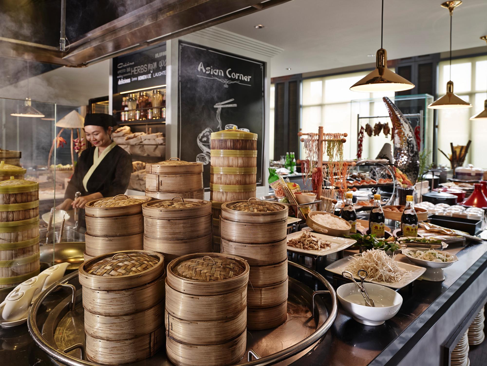 Khách sạn Sofitel Saigon Plaza TP. Hồ Chí Minh
