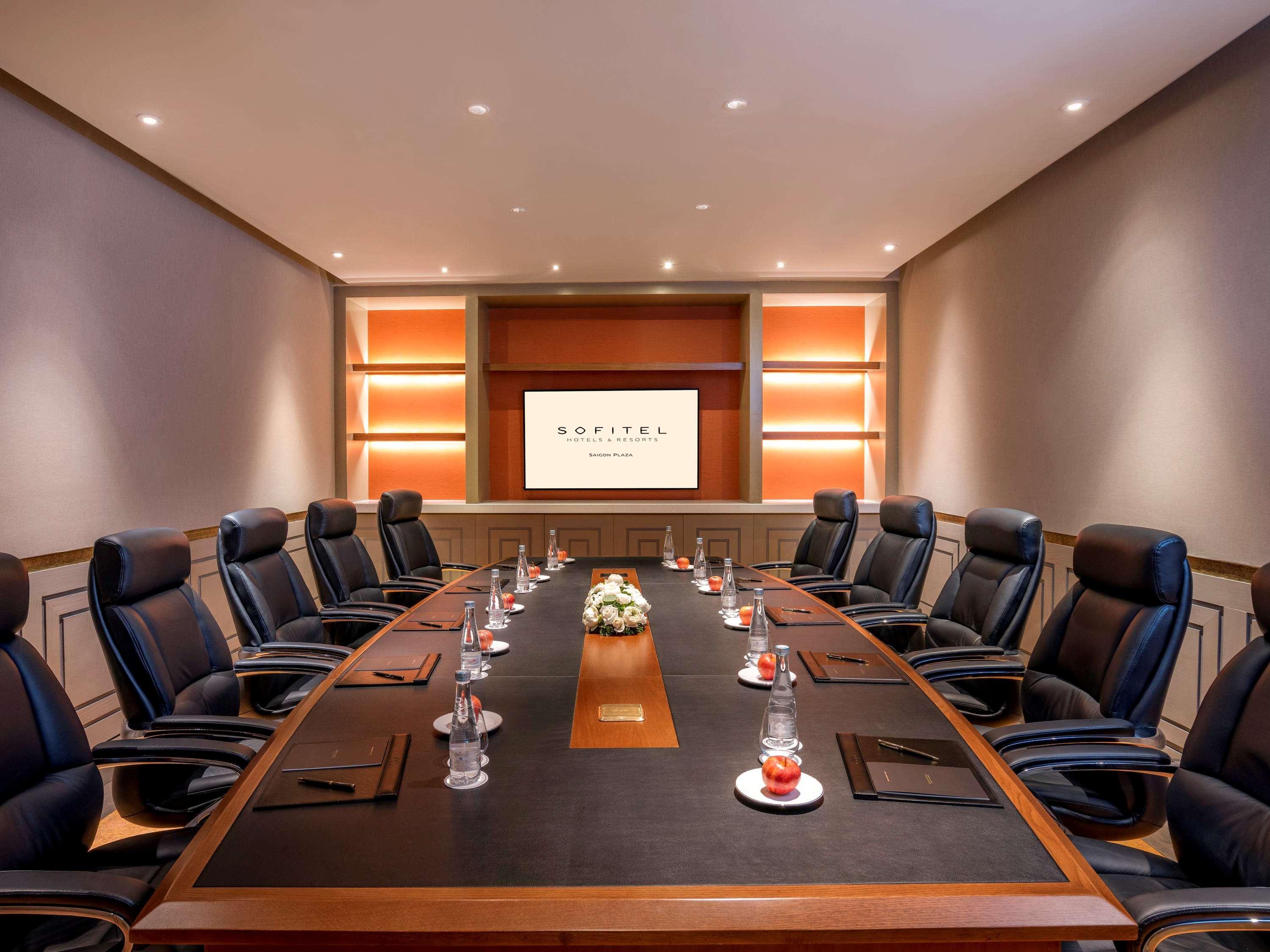Sofitel Saigon Plaza Khách sạn