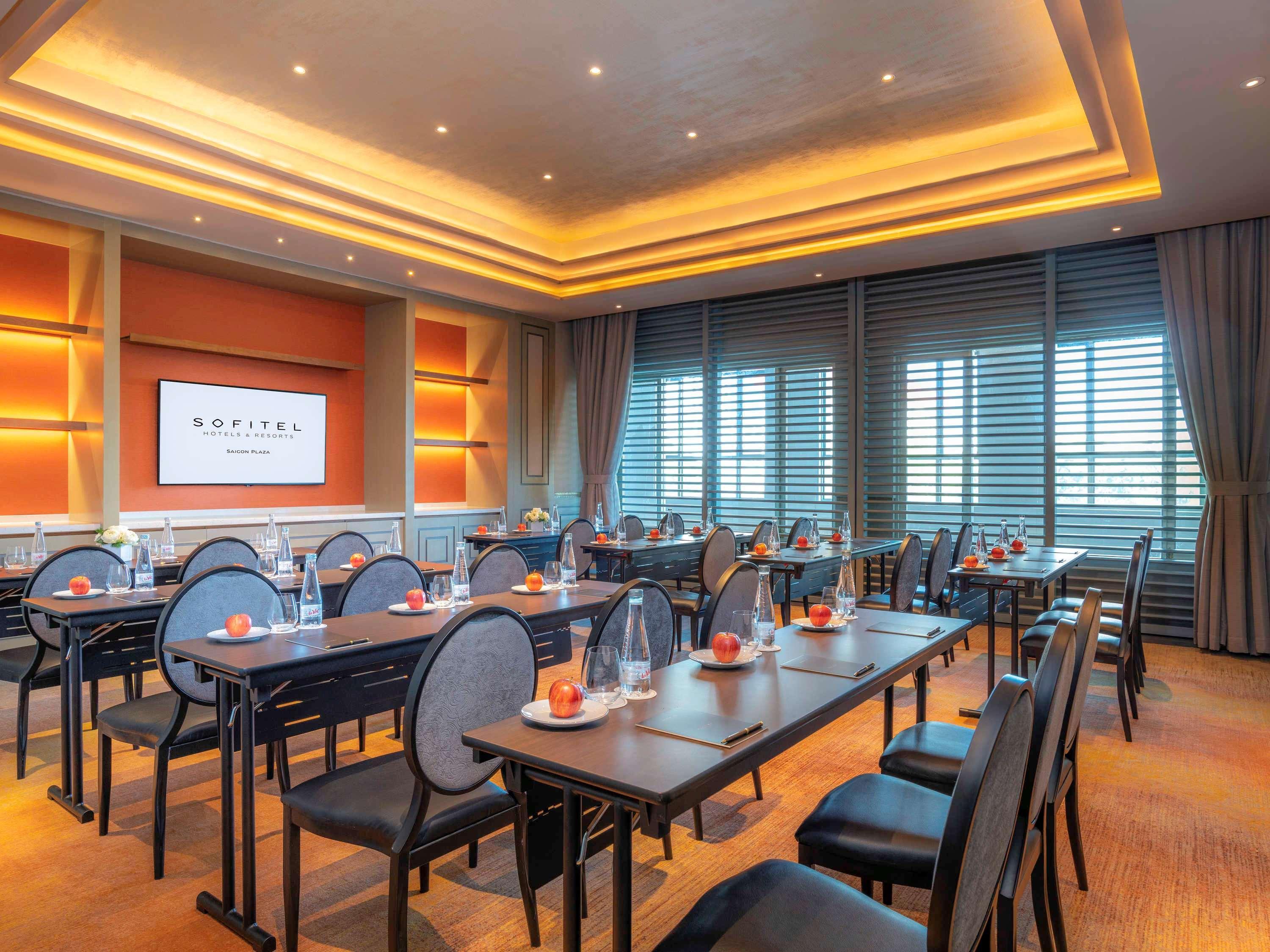 Sofitel Saigon Plaza Khách sạn TP. Hồ Chí Minh