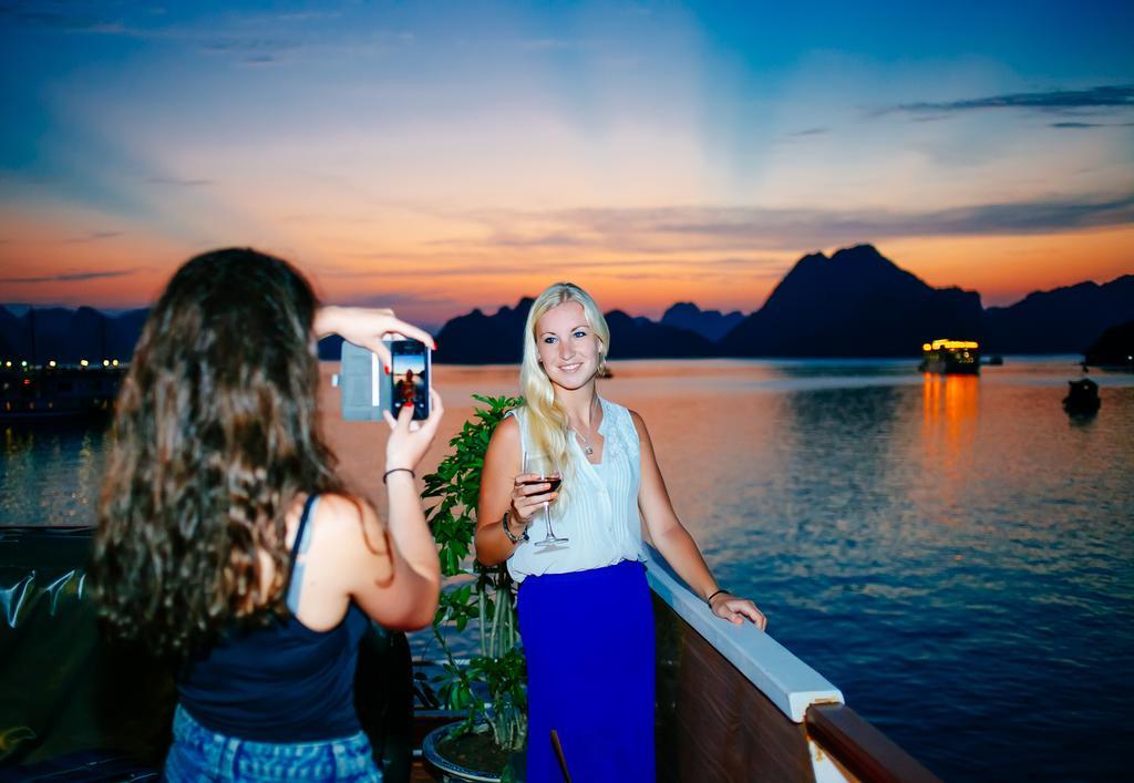 Cristina Diamond Cruise  4*