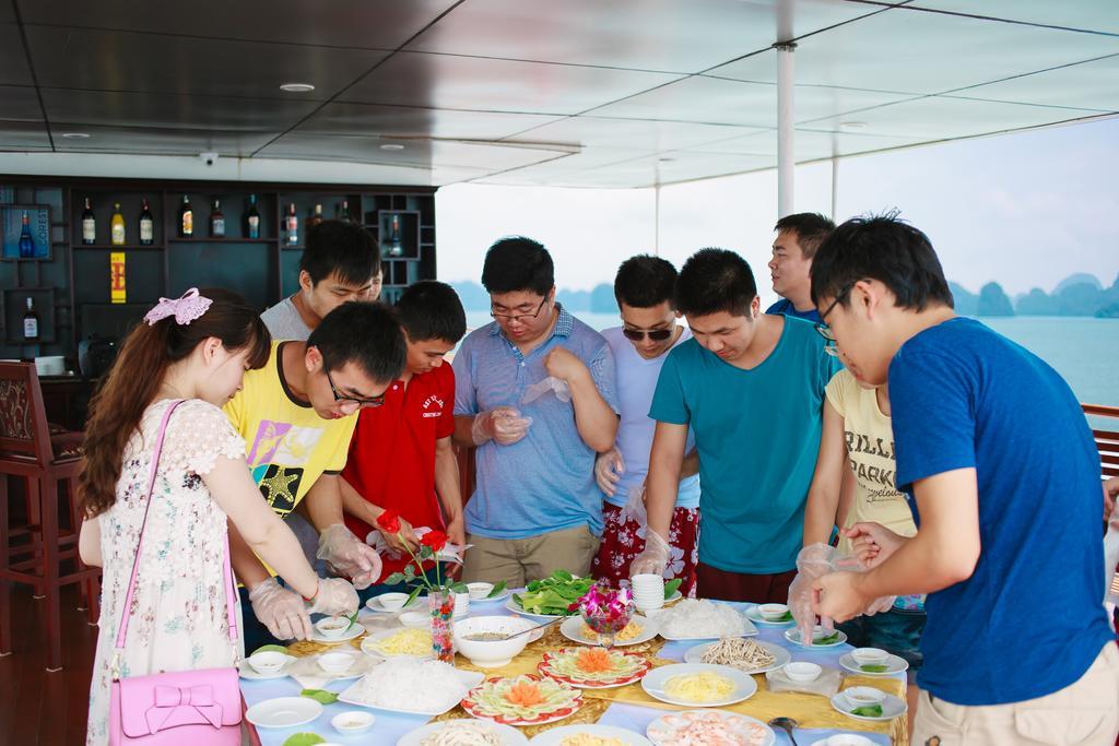 Cristina Diamond Cruise 4* Ha Long