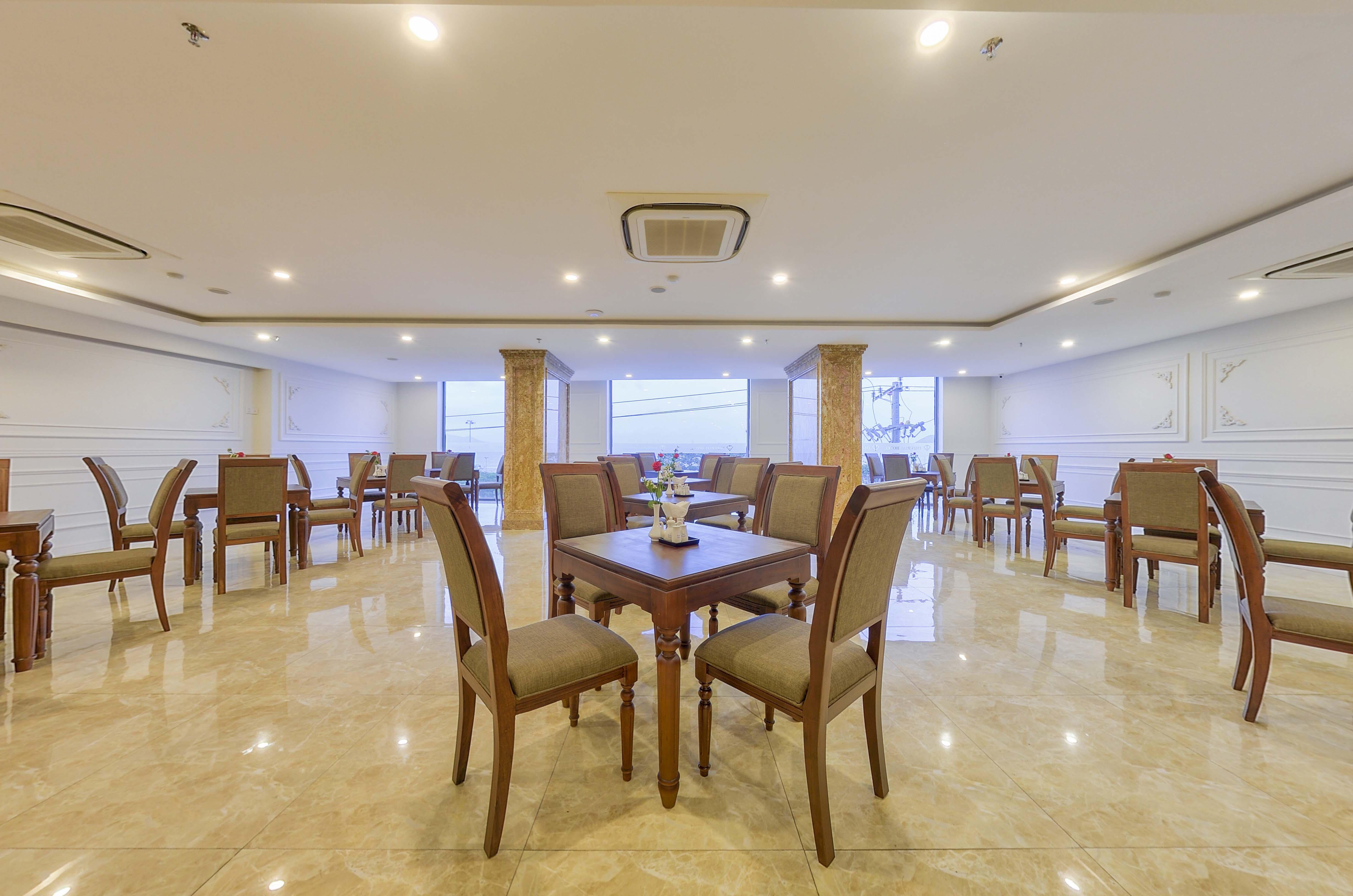 Imperial 4*