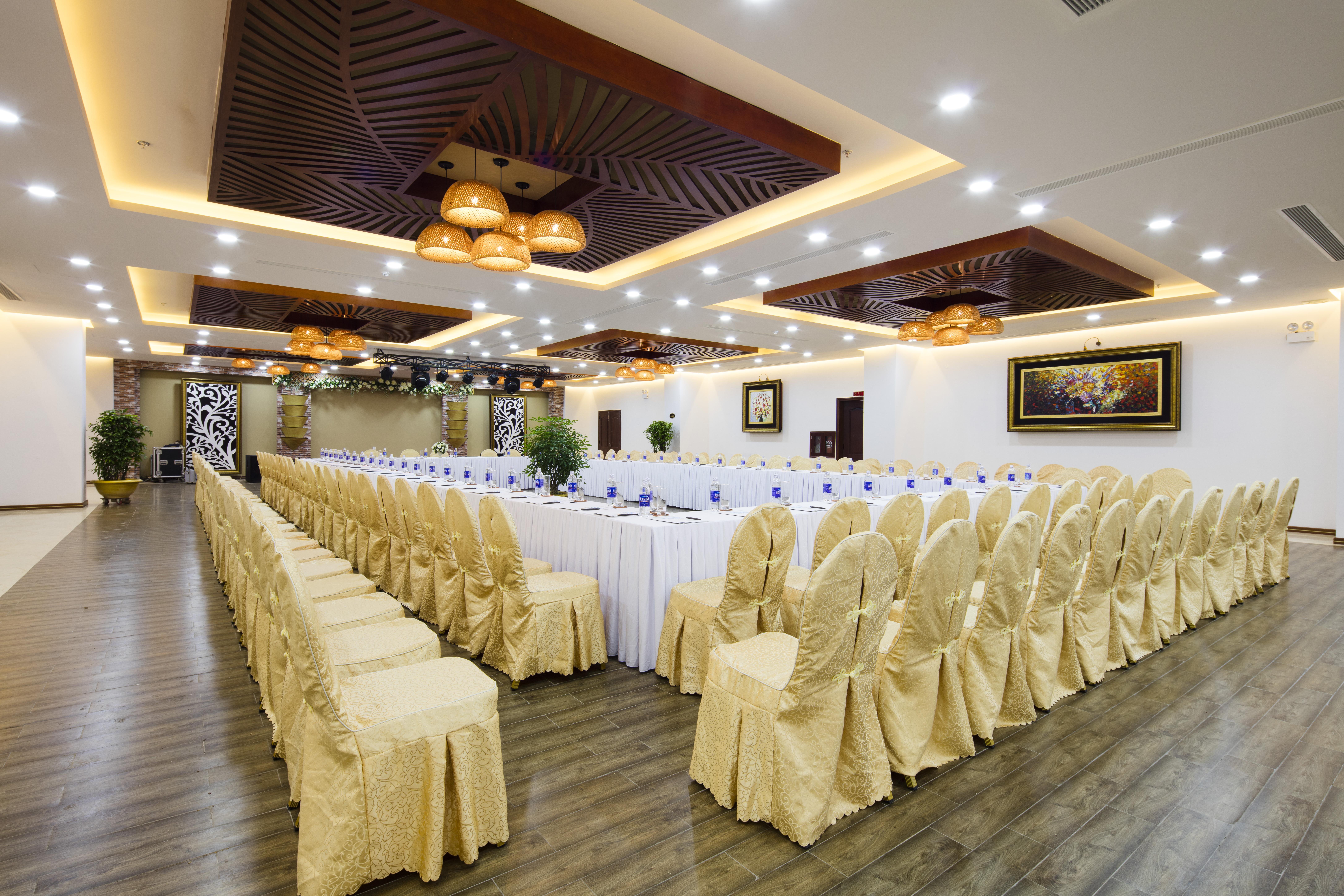 Nha Trang Prince Hotel 4*