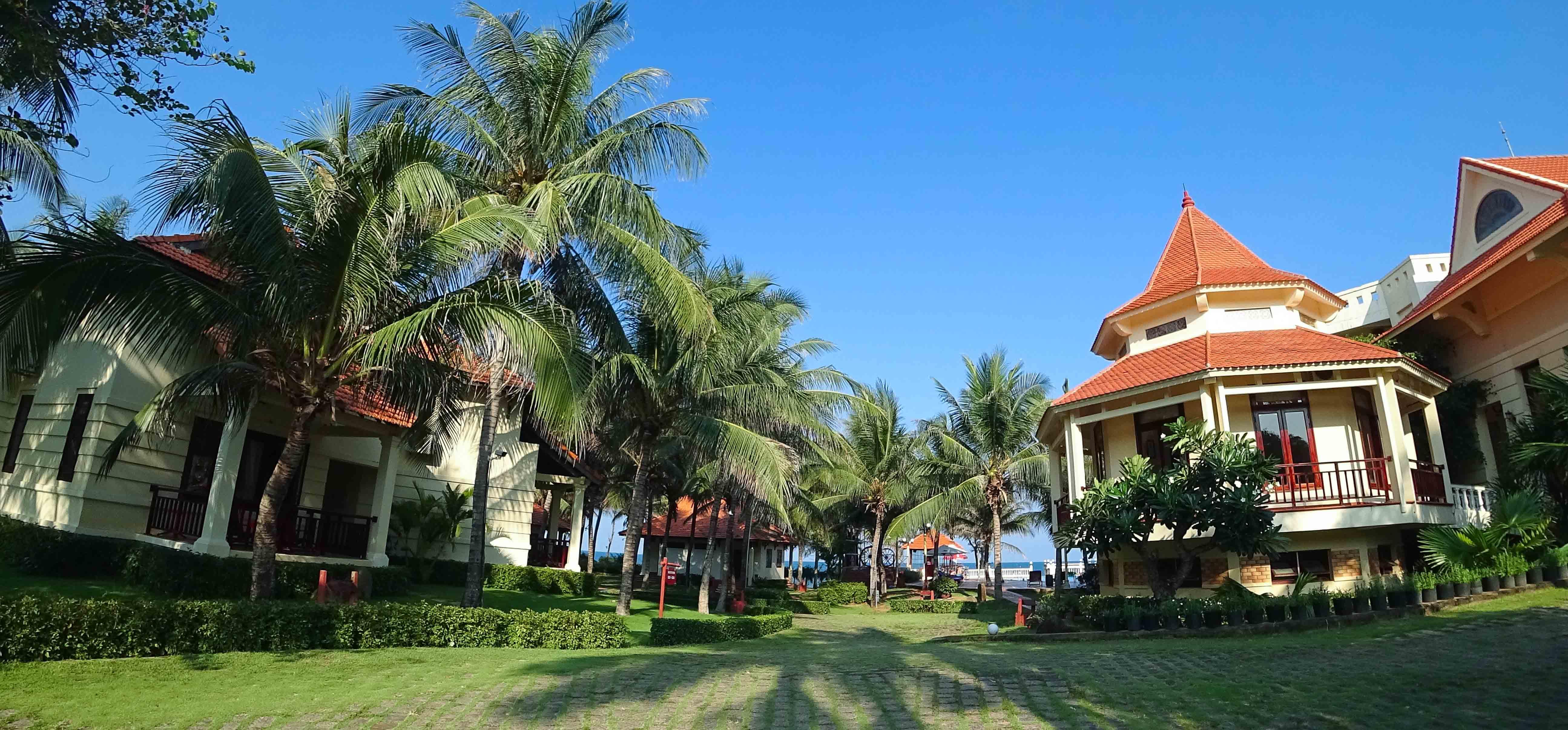 Golden Coast & Resort