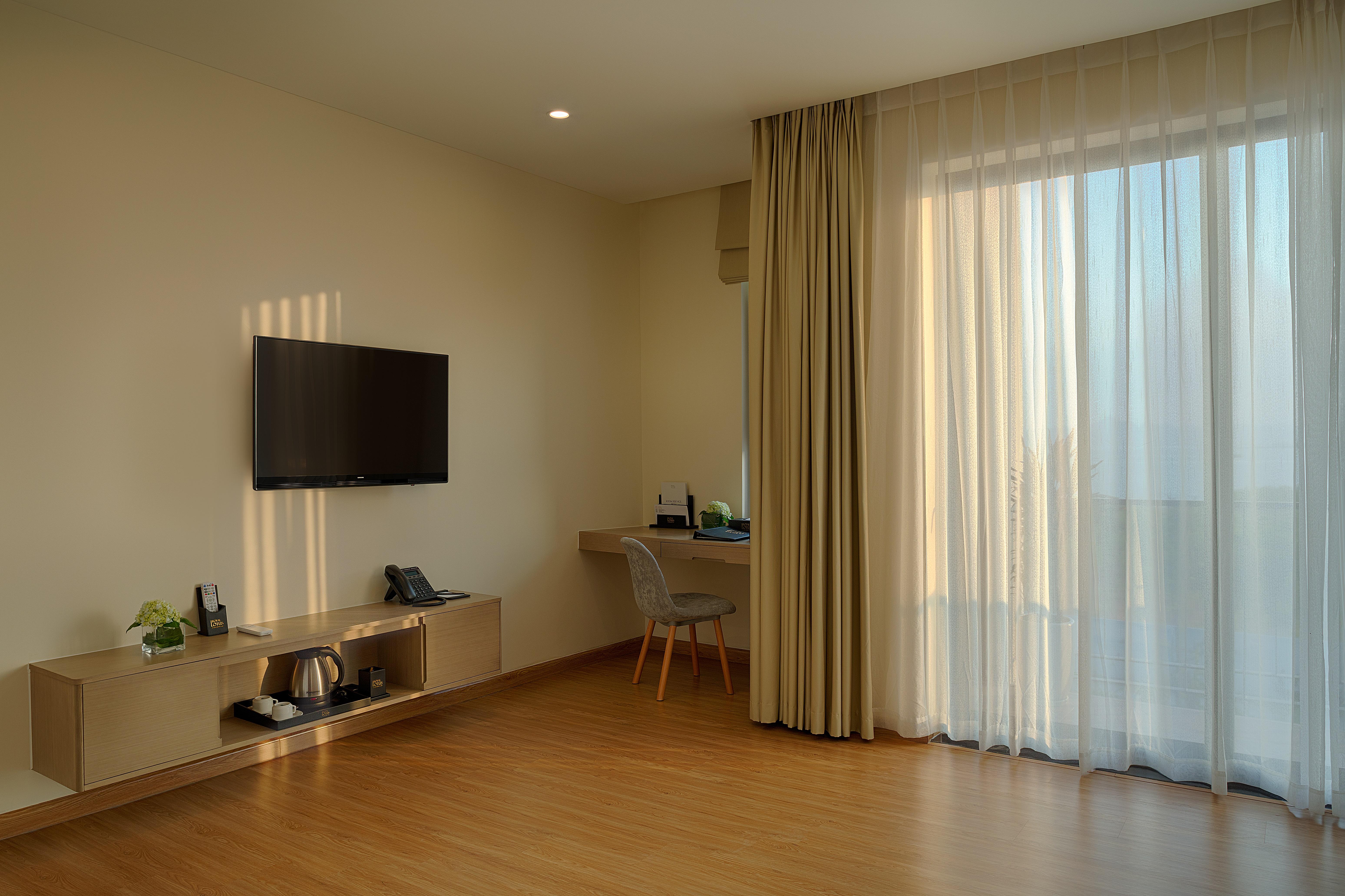 Royal Lotus & Resort 4*