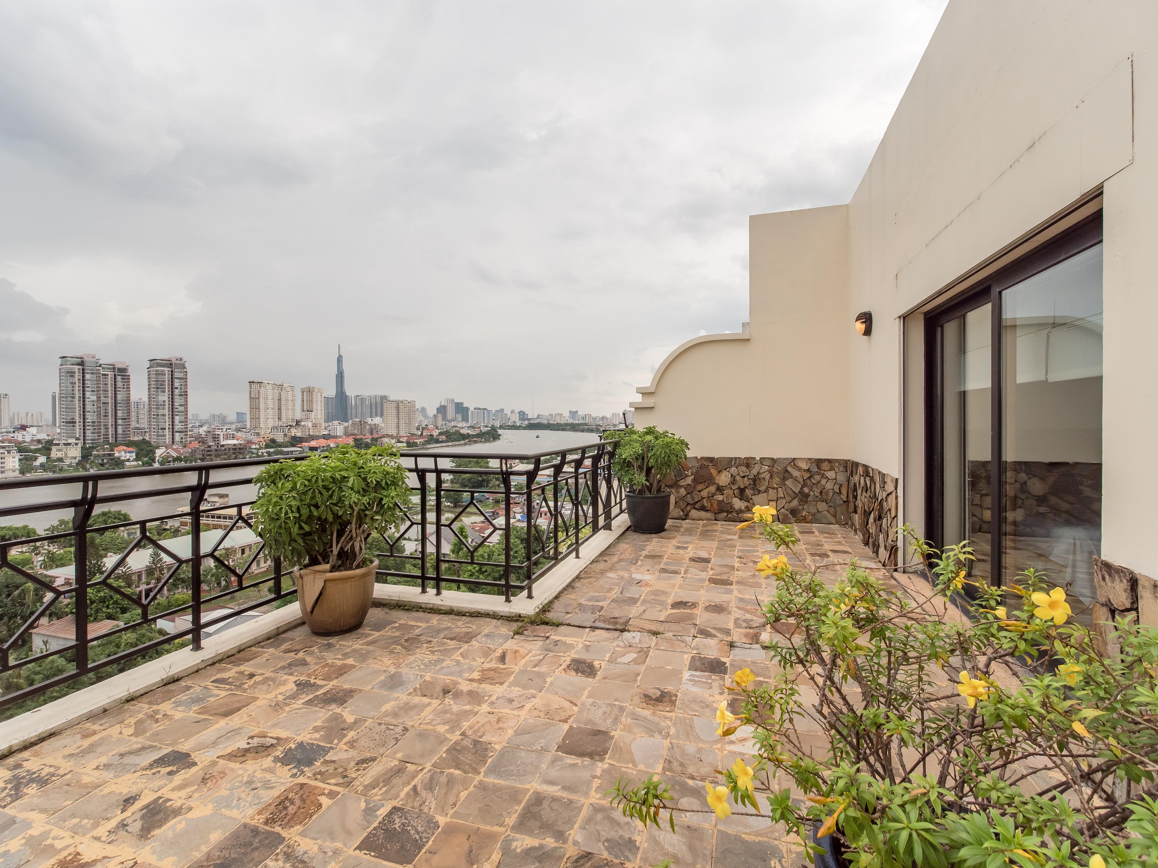 Sài Gòn Domaine Luxury Residences