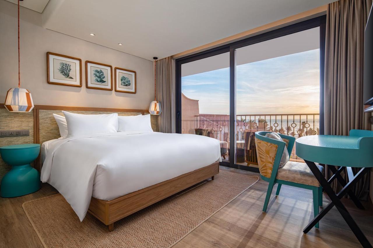 Dưỡng Radisson Khách sạn 4*