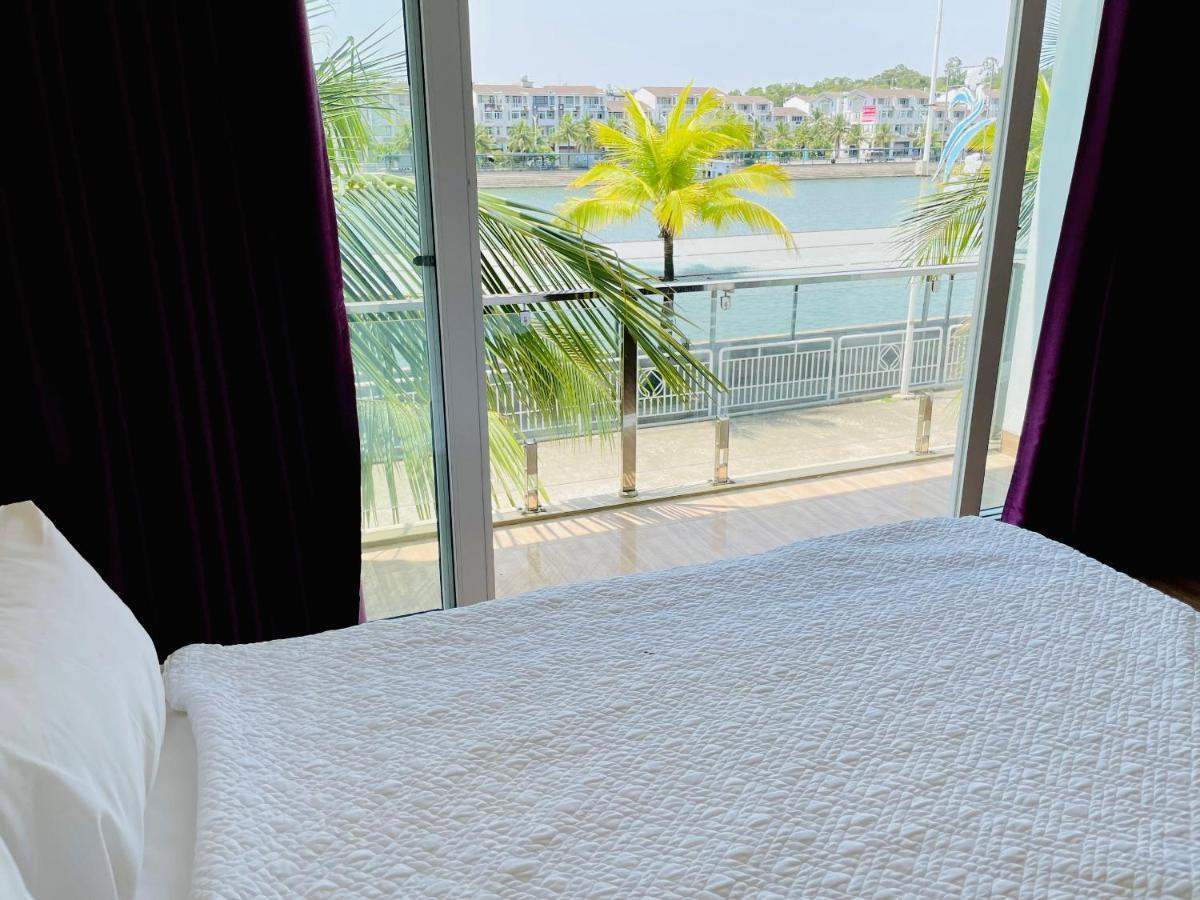 Tuan Chau Havana Hotel 3*
