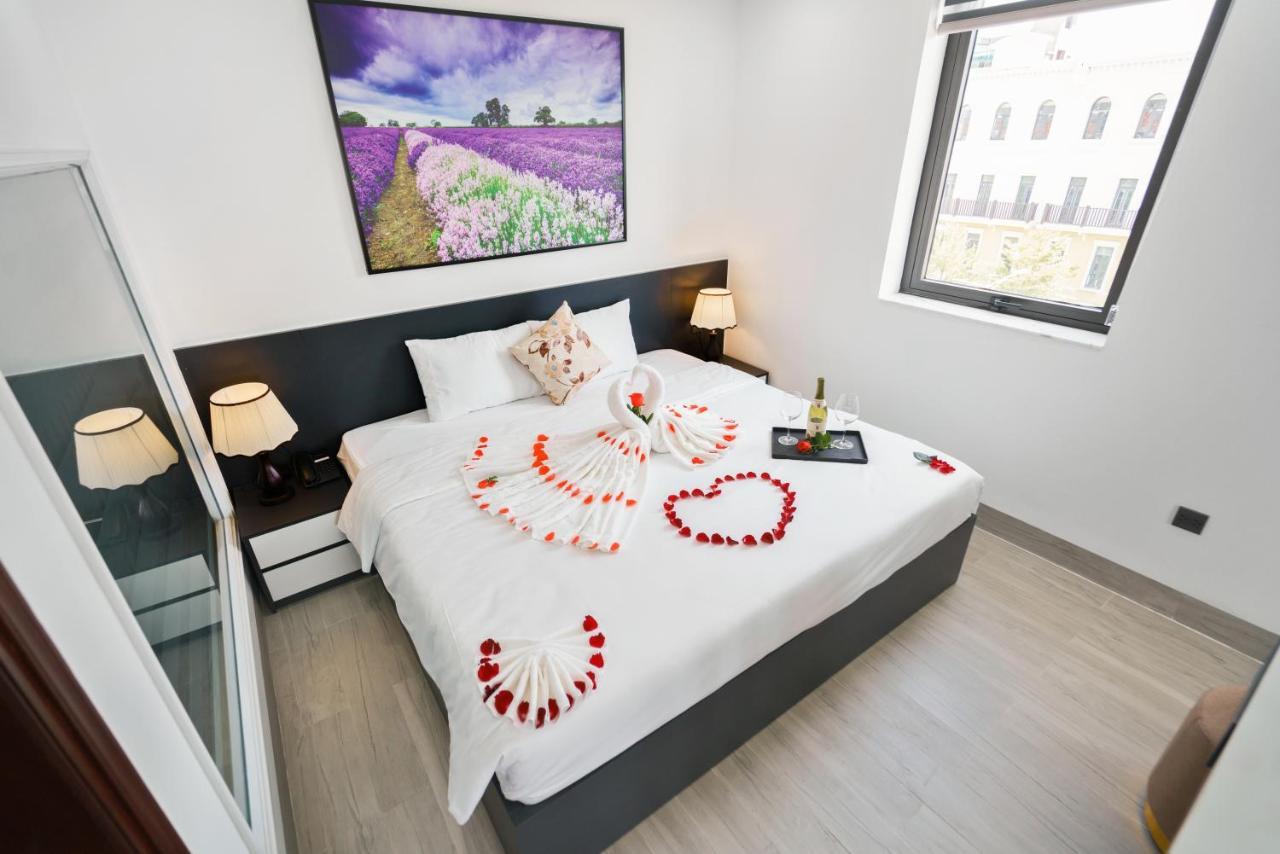 The Enchanted Hotel 3*
