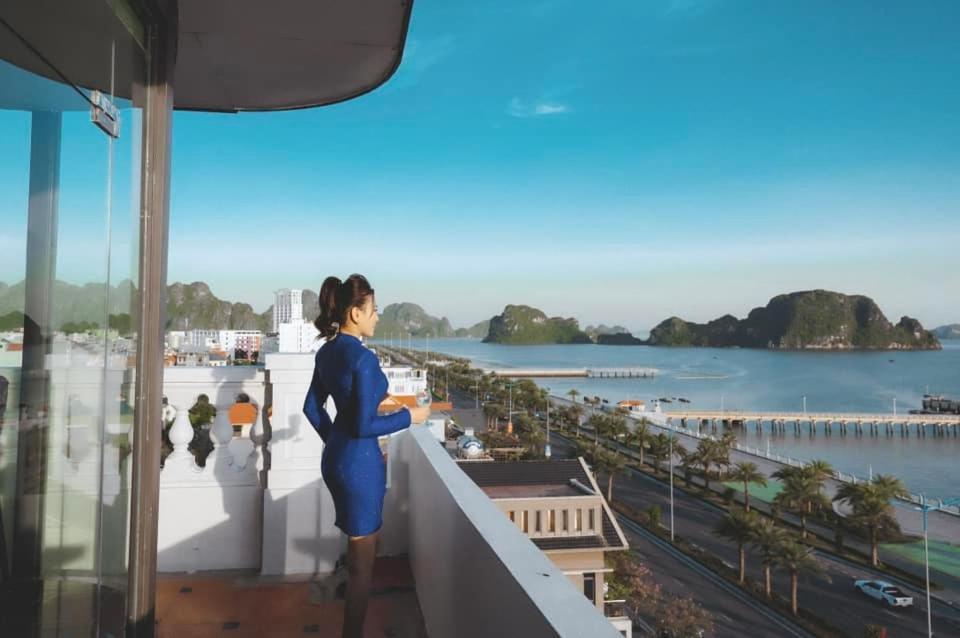 Golden Sea Halong