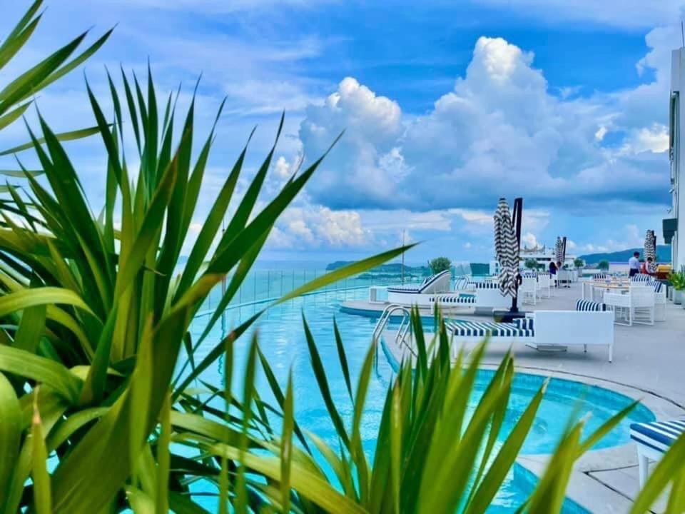 Panorama *