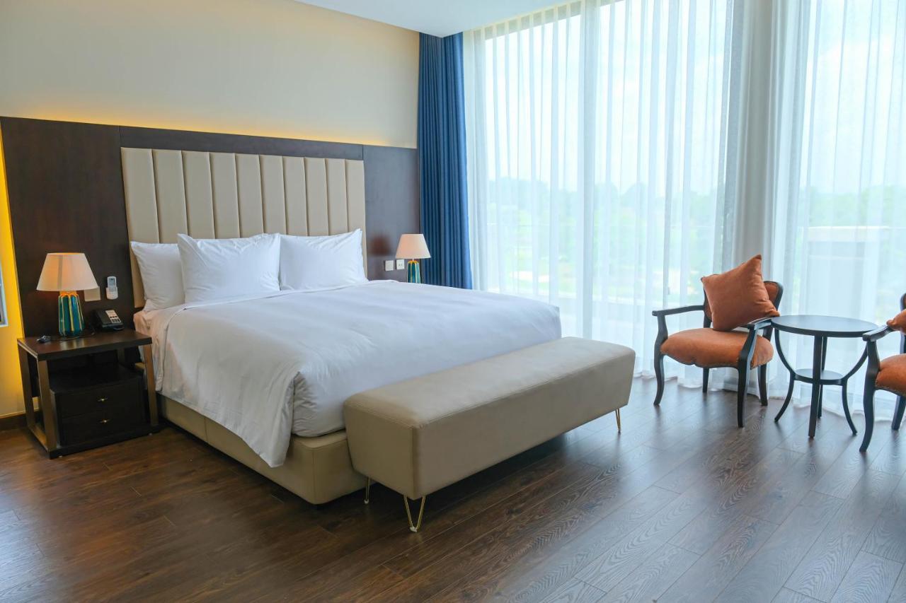 Dưỡng Và Wyndham Sky Khách sạn Hà Nội
