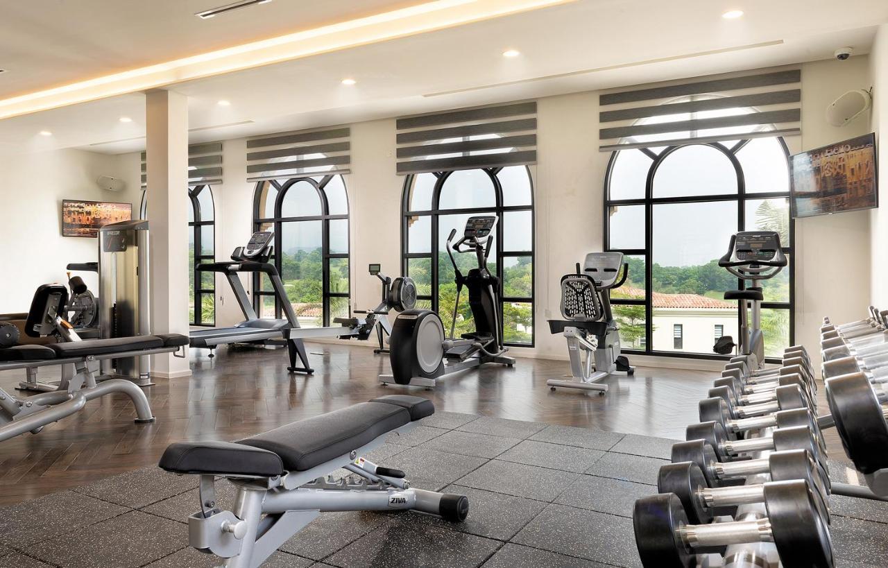 Dưỡng Và Wyndham Sky Khách sạn 5*