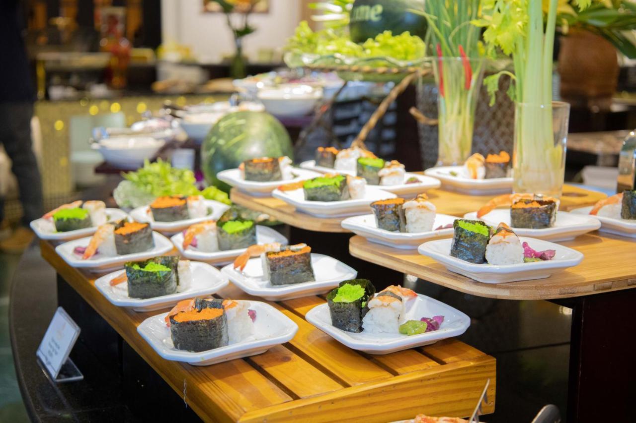 Khách sạn Hoàng Gia