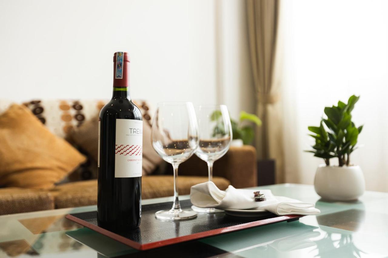 Quốc Tế Bảo Sơn 4*