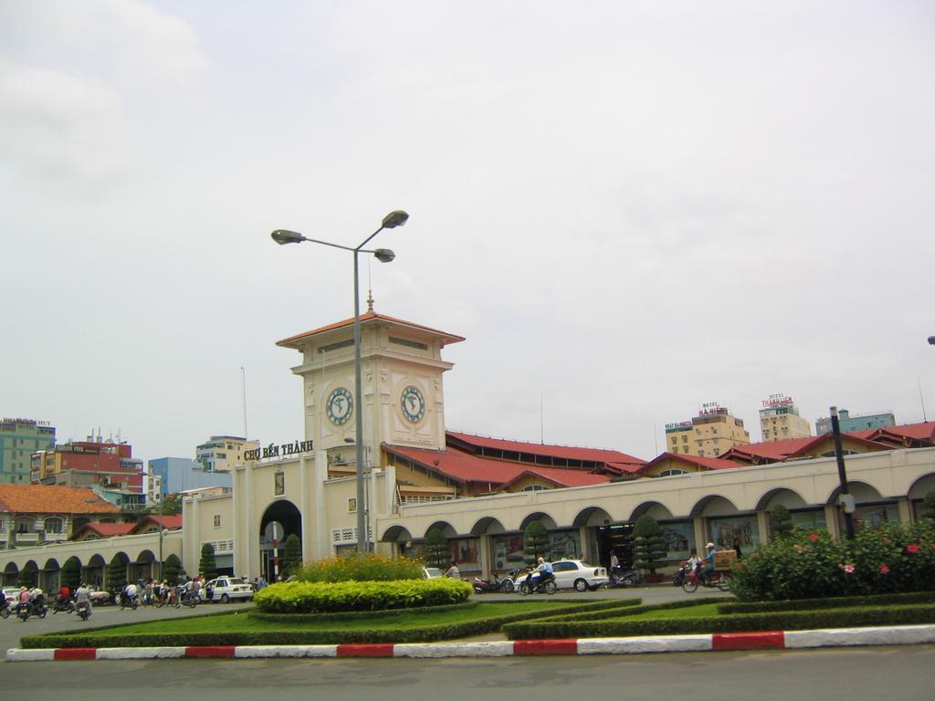 Vilion & 3* Ho-Chi-Minh-Stadt