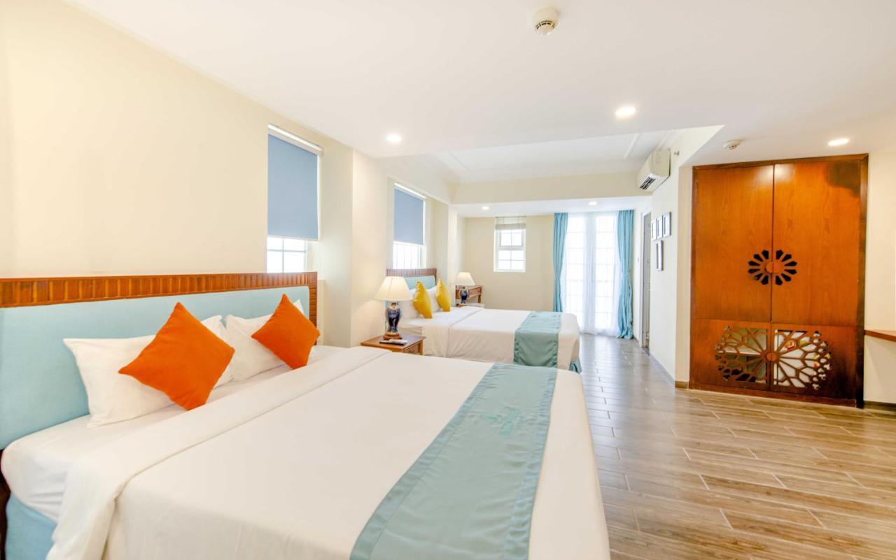 Pavillon Garden Hotel 3*