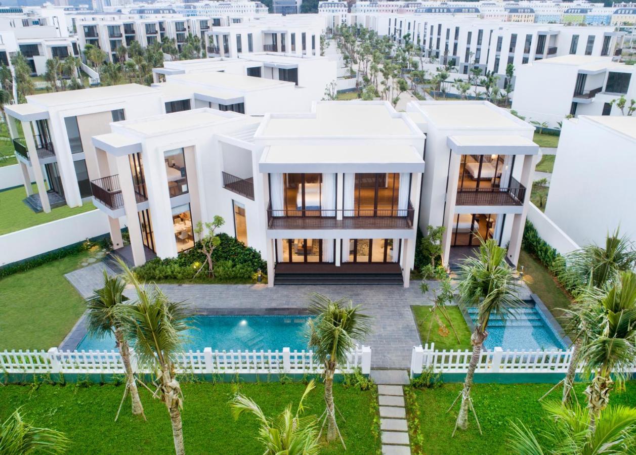 Resort Premier Village Bay Hạ Long