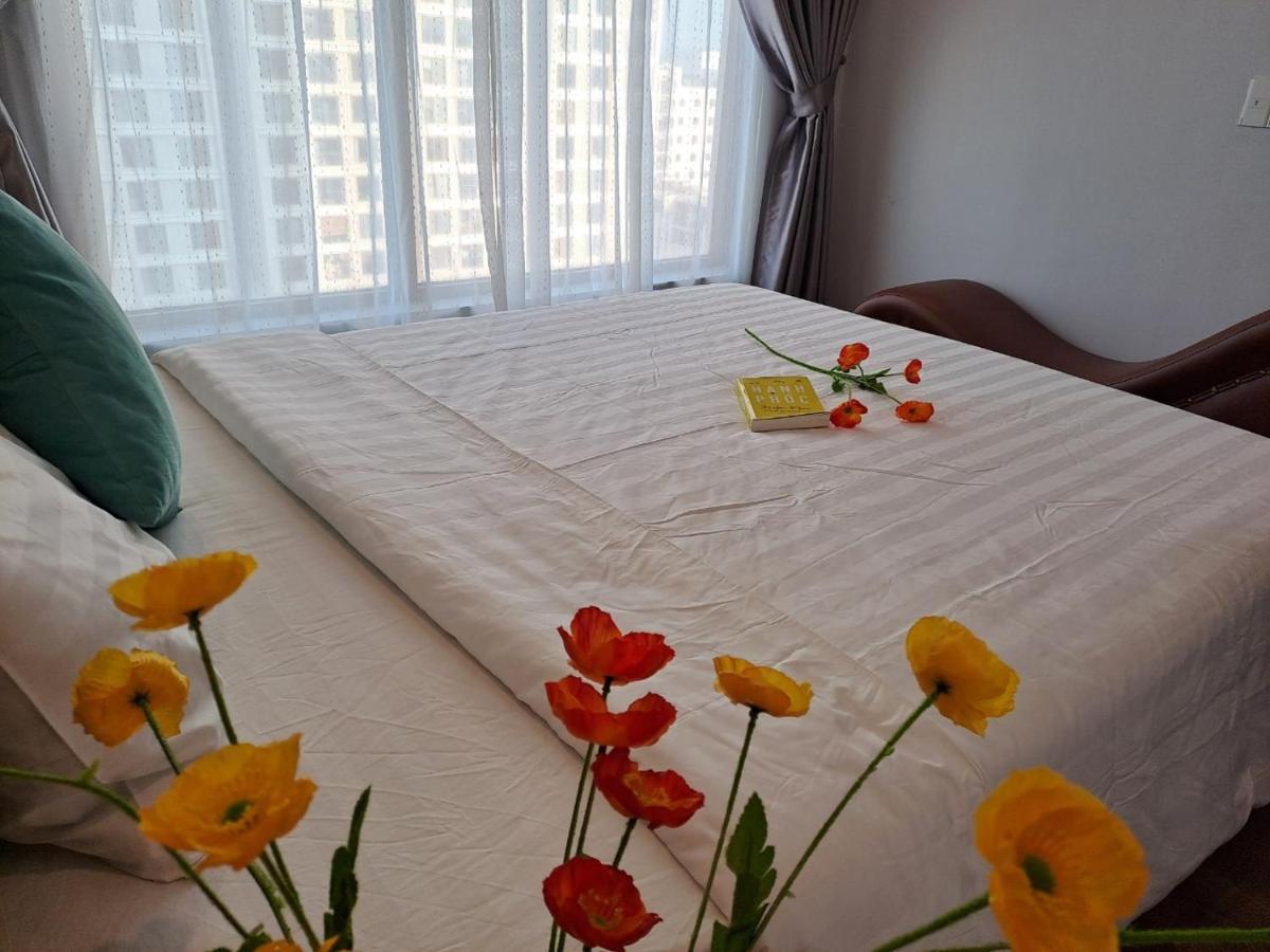 Thuy Apartment *
