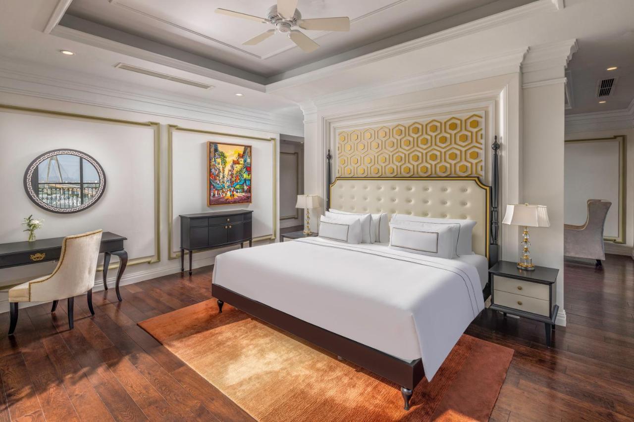 Hotel Melia Vinpearl Phong Rivera