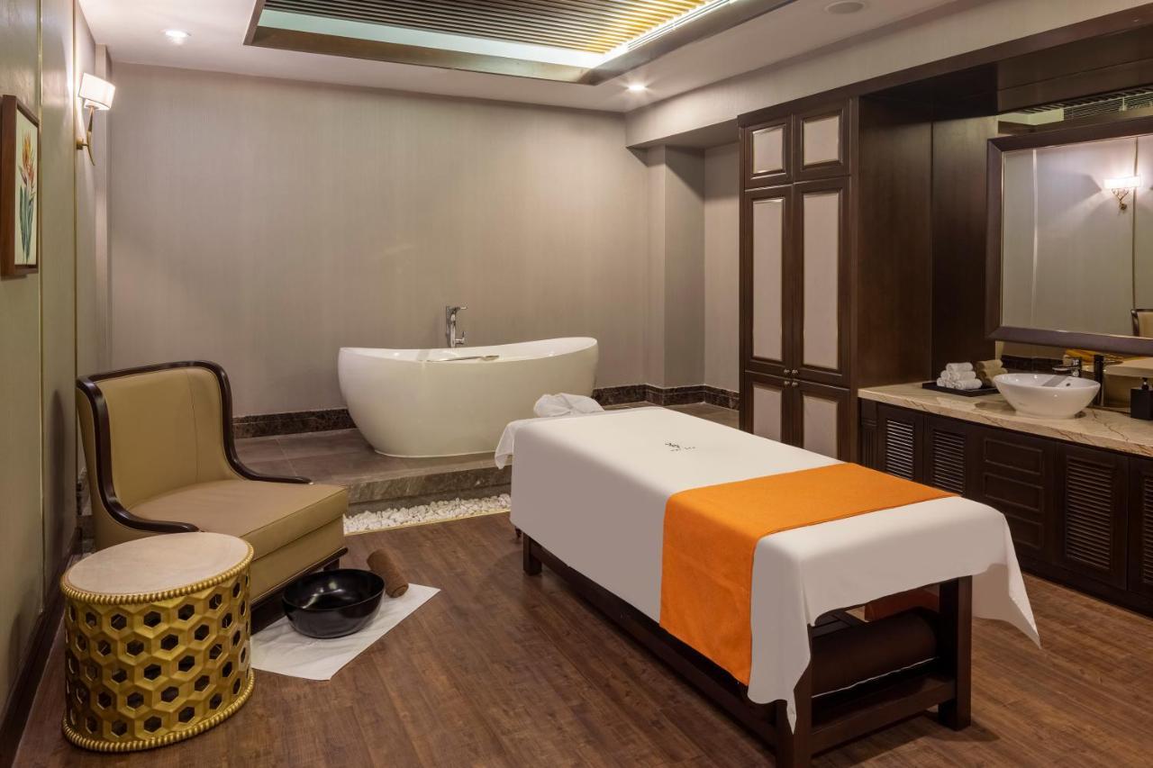 Melia Vinpearl Phong Rivera Hotel