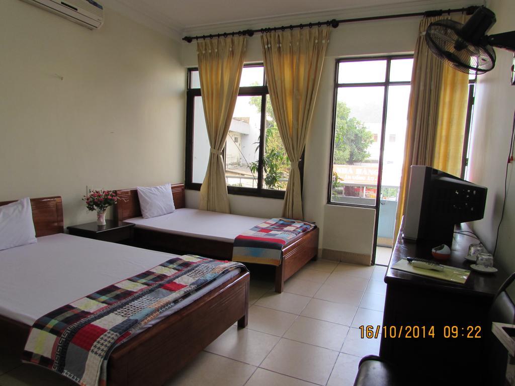 Viet Nhat Halong - Bai Chay 2*