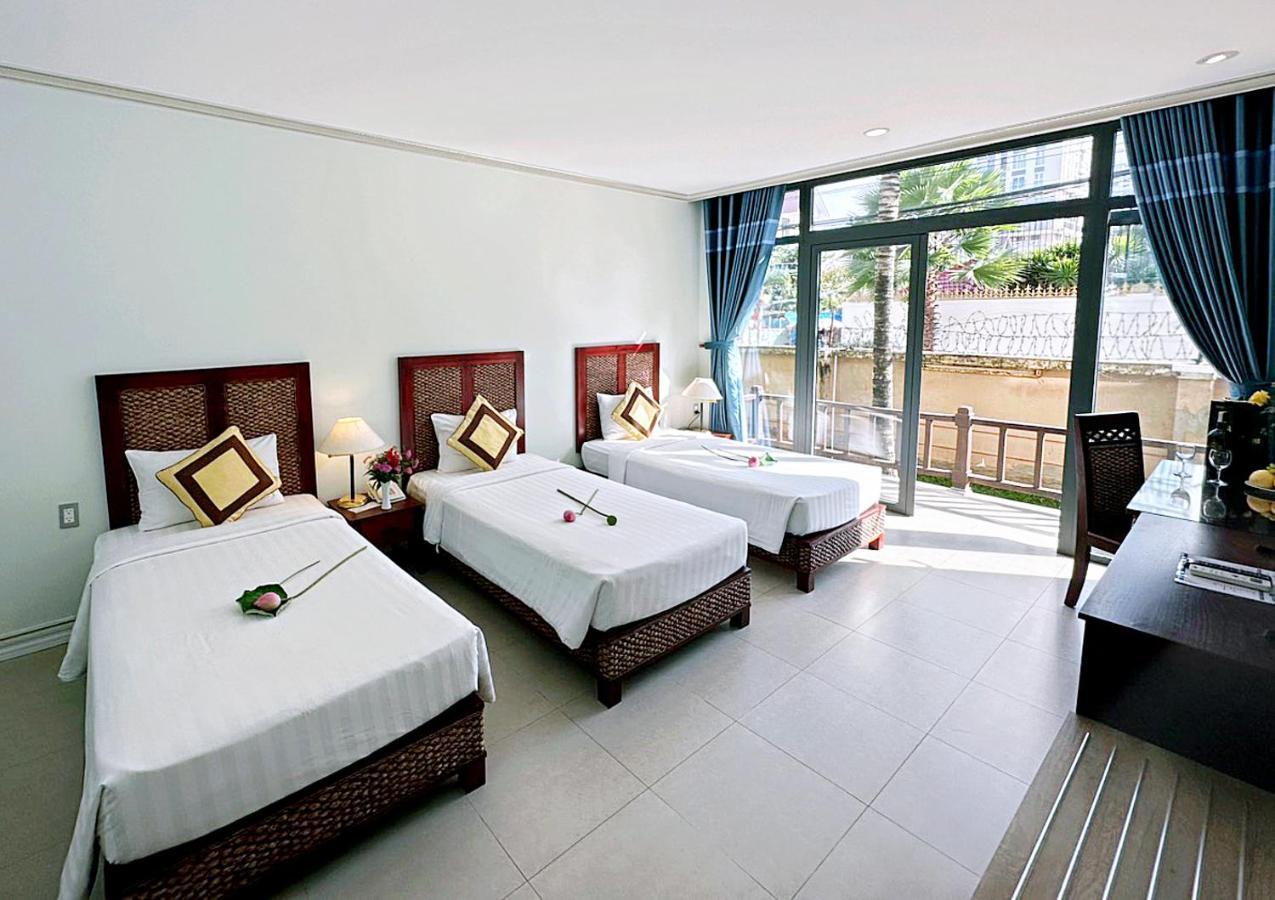 Resort Lotus &