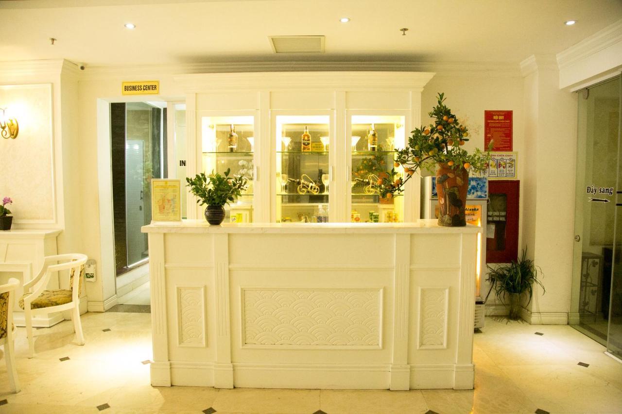 Bay Palace 3*