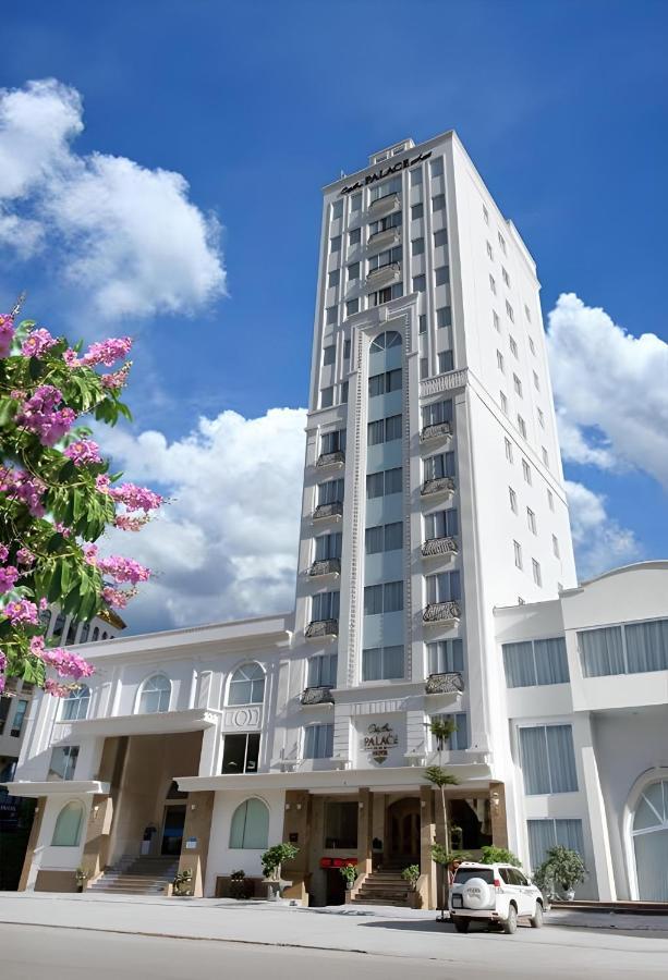 Bay Palace Khách sạn