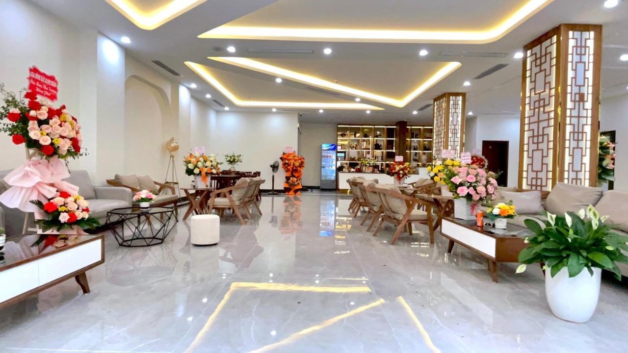 Lucasta Hotel