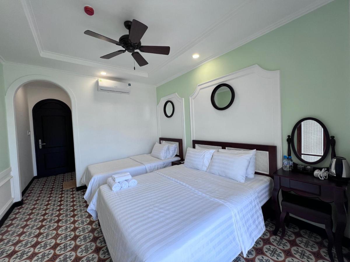 Hotel Wanderlust