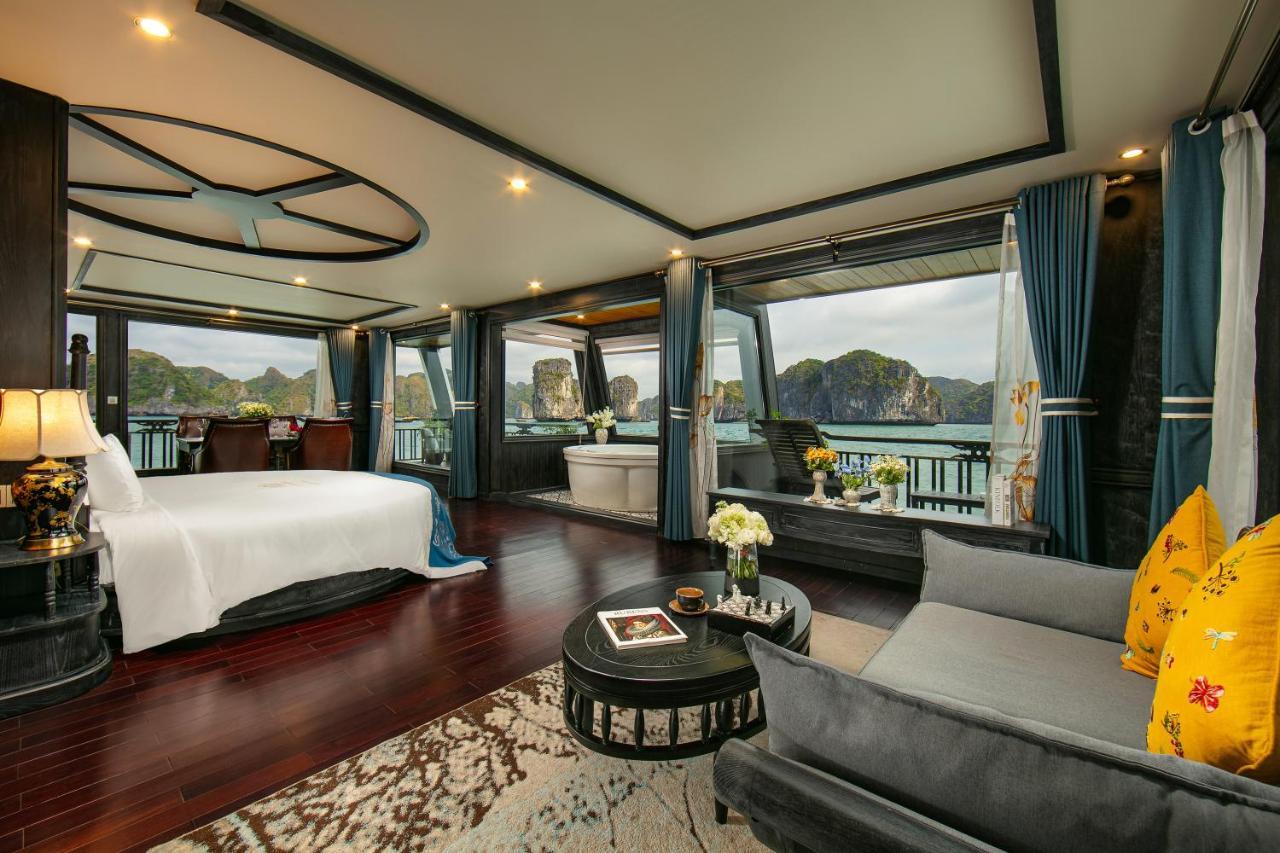 La Regina Grand Cruise  Ha Long
