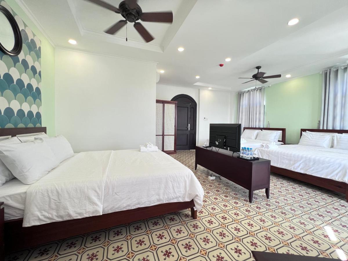 Hotel Wanderlust *