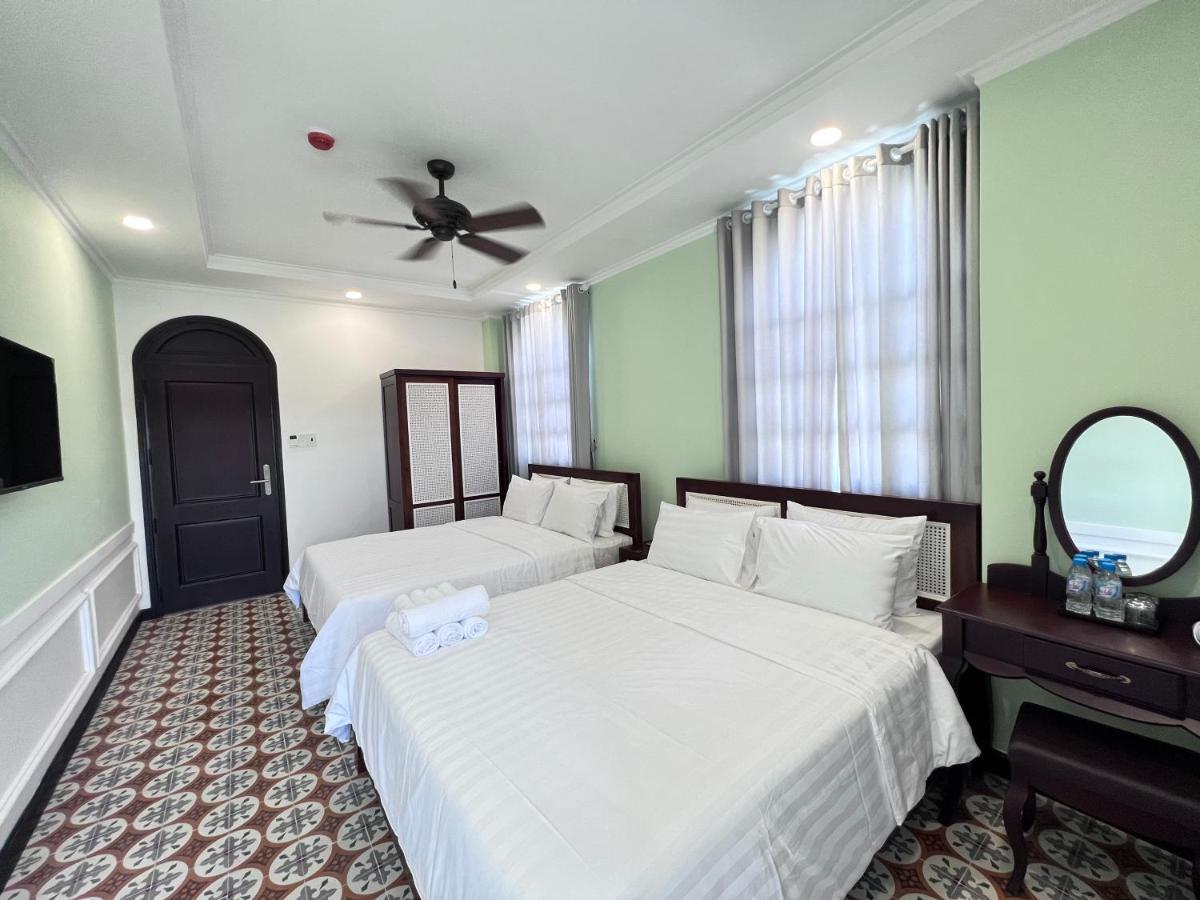 Hotel Wanderlust