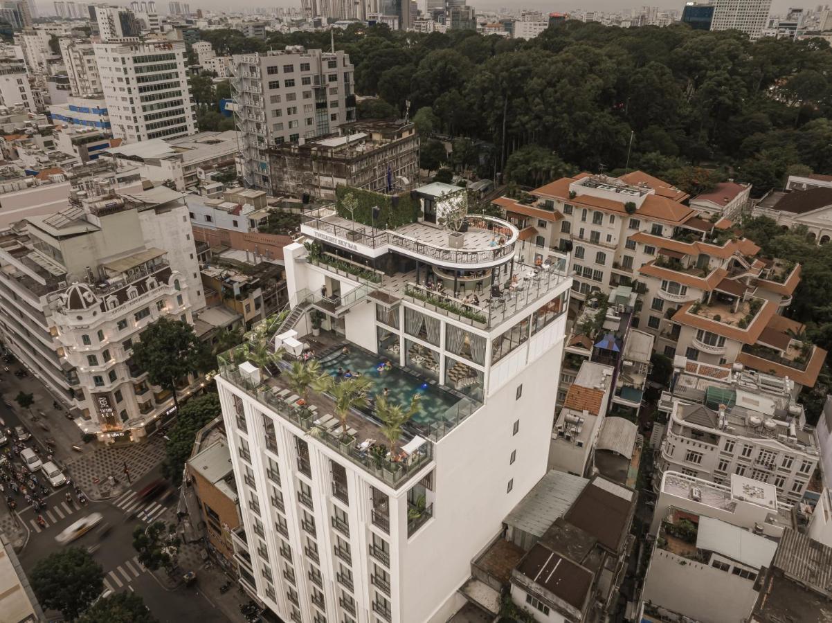 Khách sạn La Siesta Premium Saigon