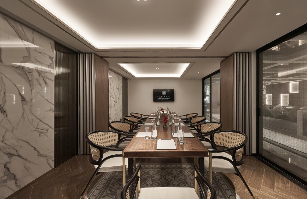 Khách sạn La Siesta Premium Saigon 5*