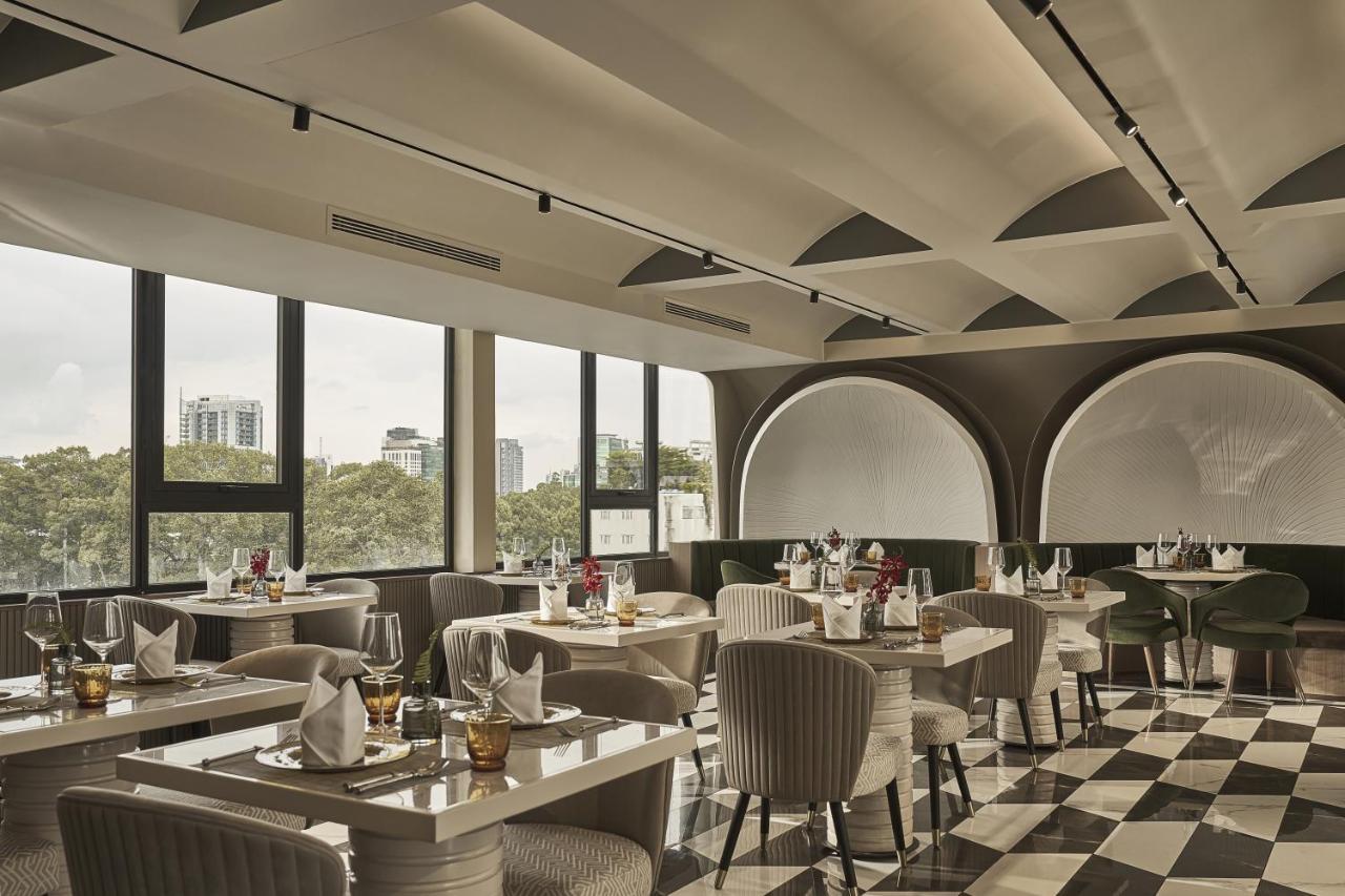 La Siesta Premium Saigon Khách sạn