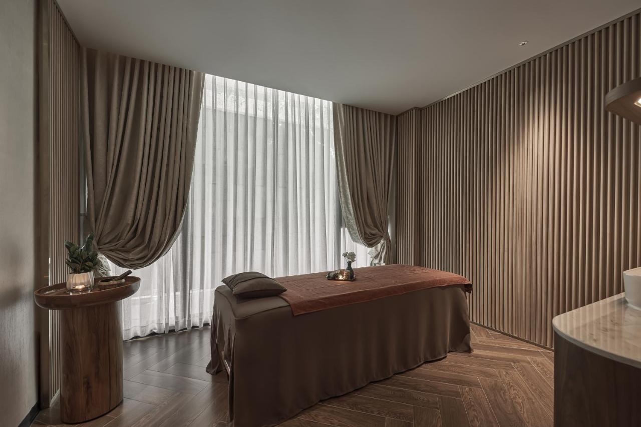 La Siesta Premium Saigon Khách sạn 5*