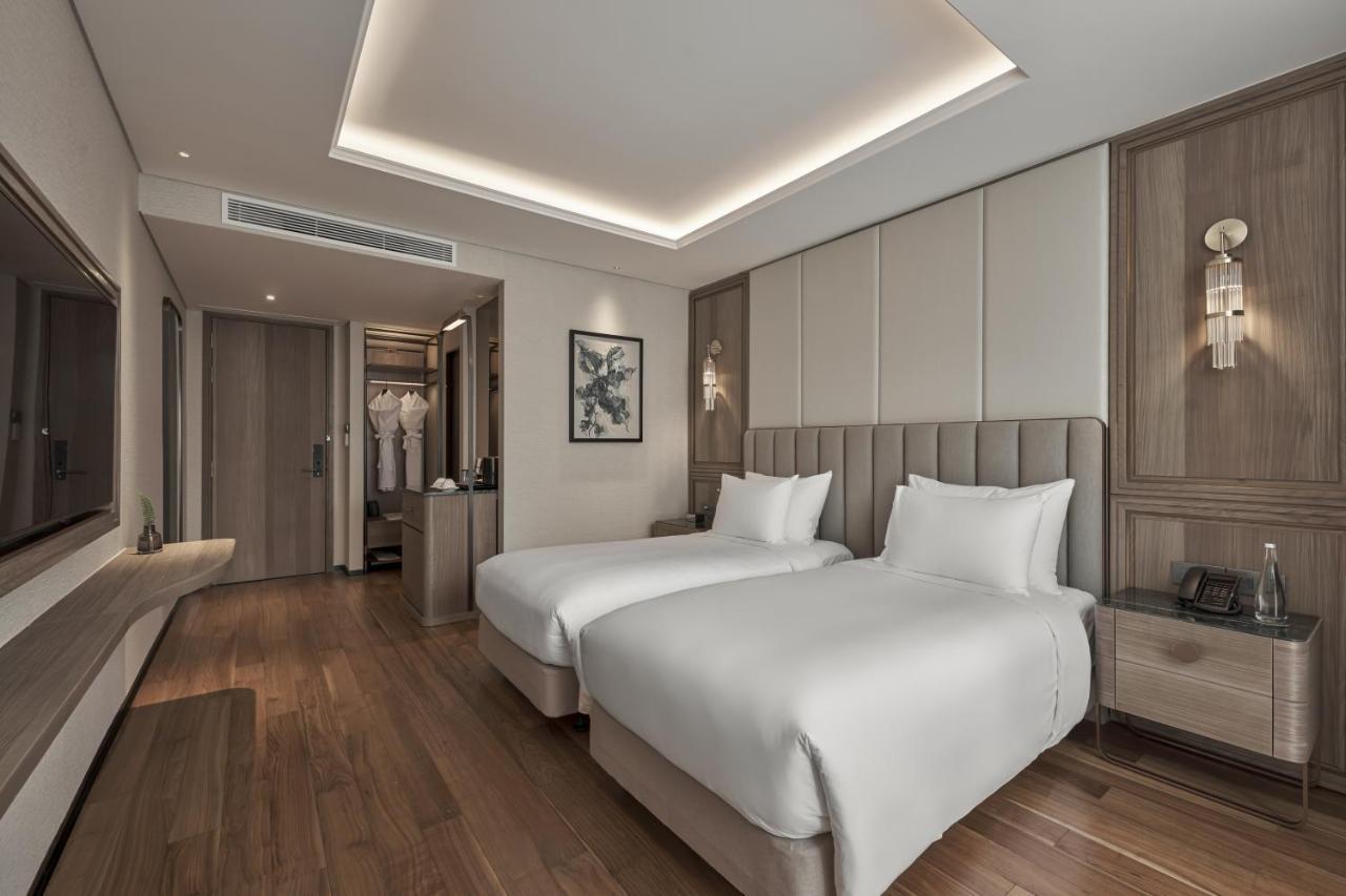 La Siesta Premium Saigon Khách sạn