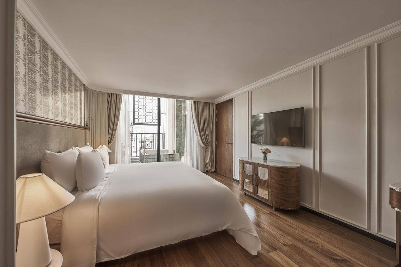 La Siesta Premium Saigon Khách sạn