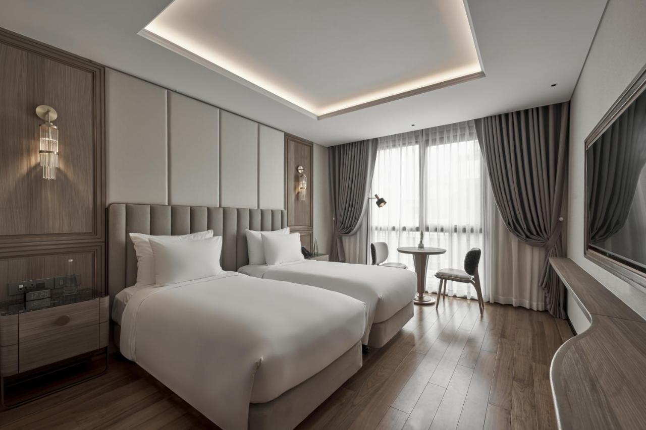 Khách sạn La Siesta Premium Saigon 5*