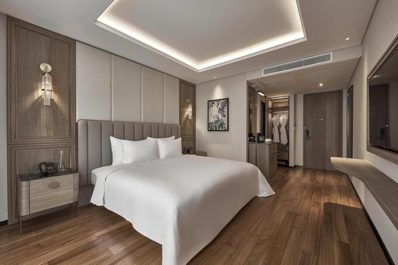 Khách sạn La Siesta Premium Saigon