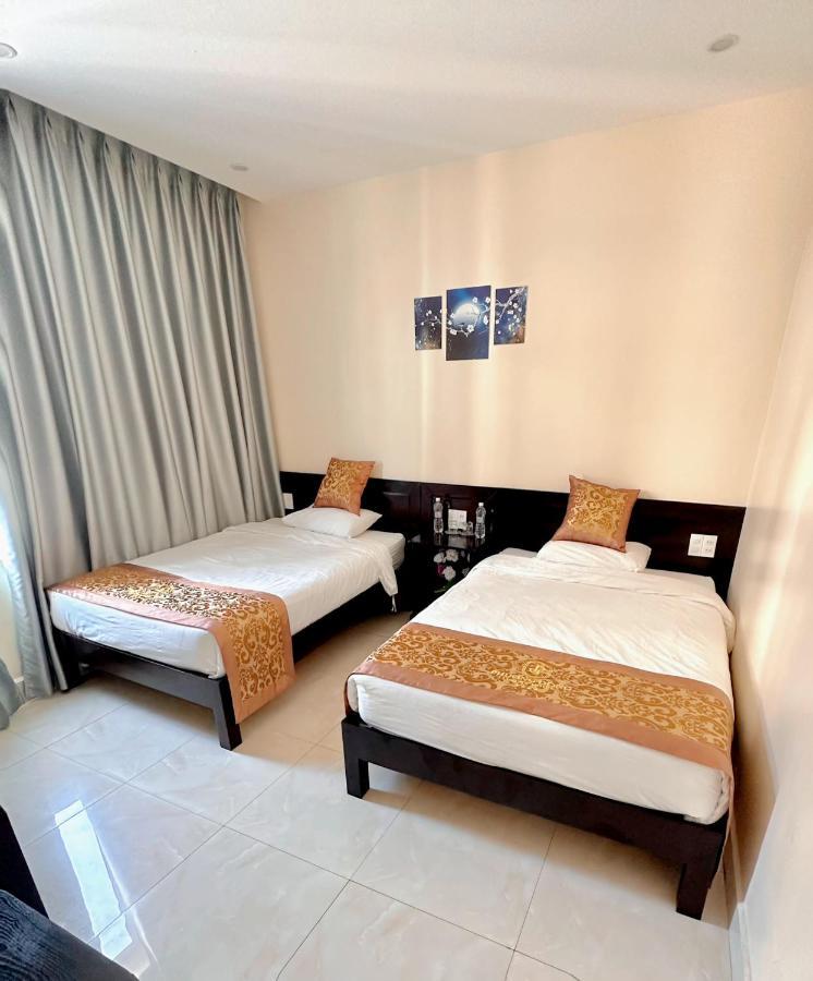 Tuan Chau - Phuong Dong Hotel