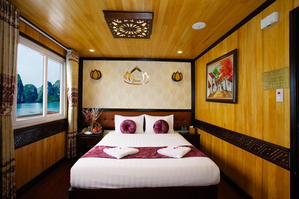 Cristina Diamond Cruise  4*