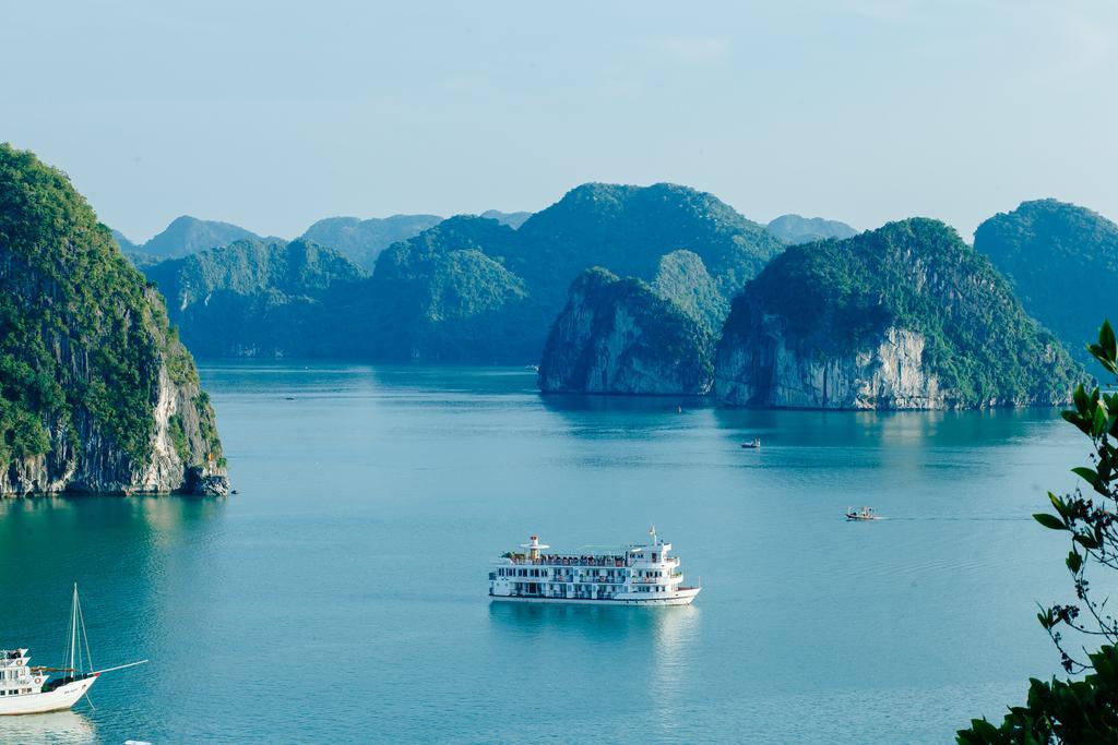 Cristina Diamond Cruise 4* Ha Long