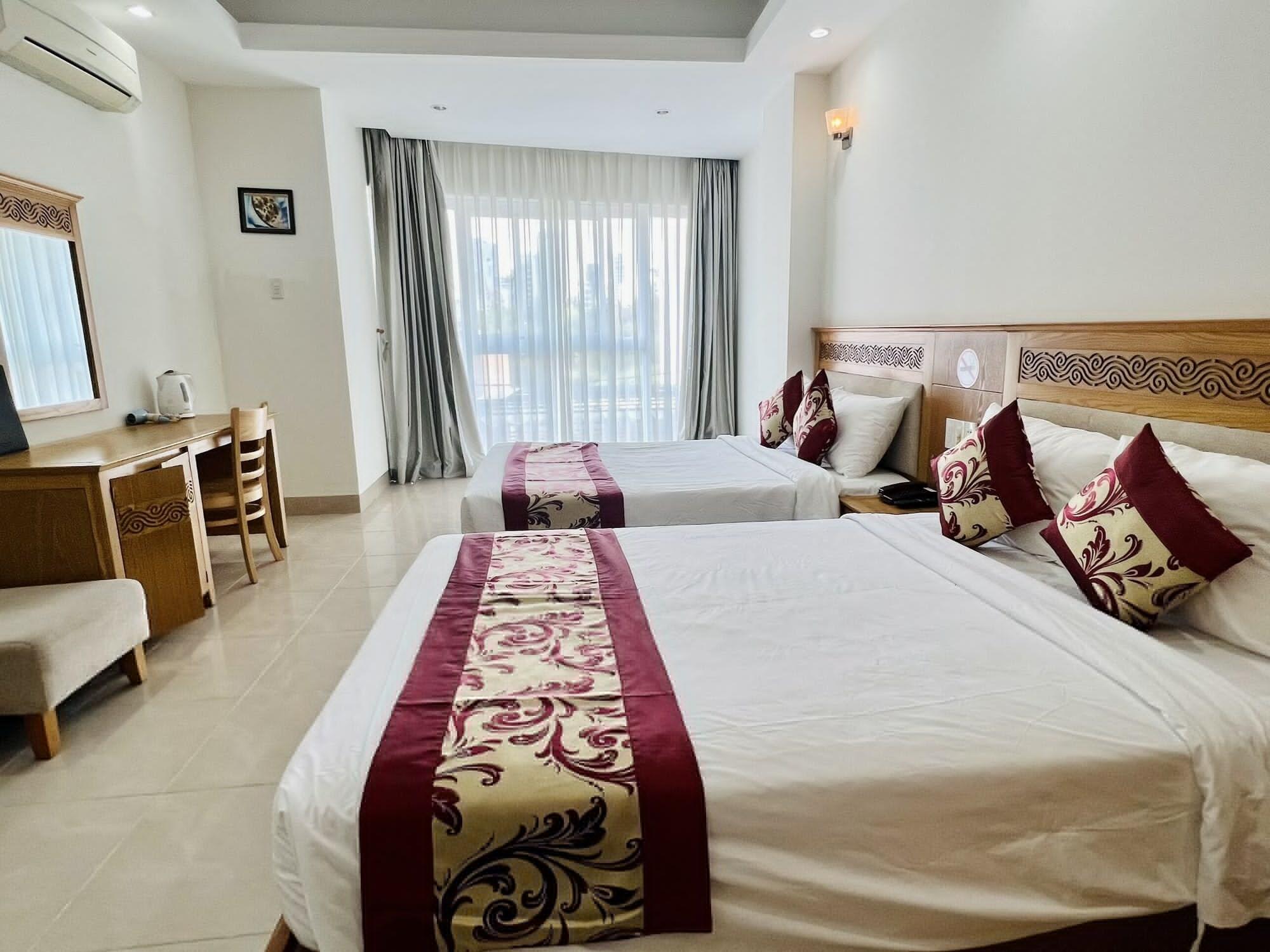 Khách sạn Sophia Sky