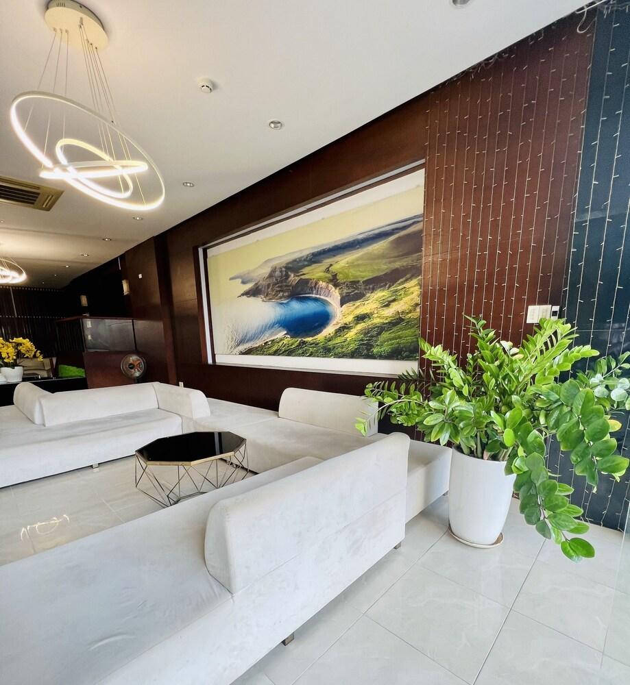 Khách sạn Sophia Sky Nha Trang
